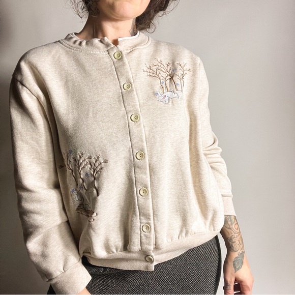 Vintage Sweaters - VINTAGE Snow Bunny Cottagecore Button Front Cardigan Sweatshirt Womens Medium P